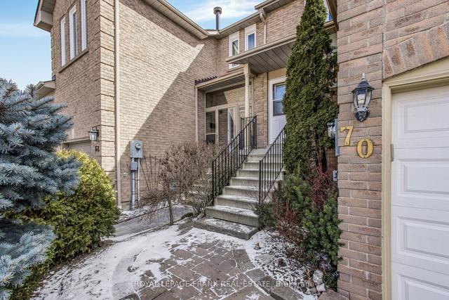 70 Pinebrook Cres, House attached with 3 bedrooms, 2 bathrooms and 3 parking in Whitby ON | Image 36