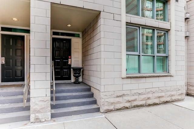 105 - 77 Lombard St, Townhouse with 2 bedrooms, 3 bathrooms and 1 parking in Toronto ON | Image 2