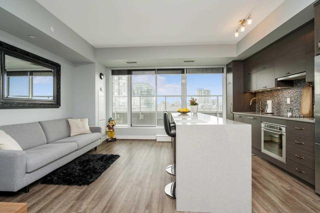 806 - 106 Dovercourt Rd, Condo with 2 bedrooms, 3 bathrooms and 1 parking in Toronto ON | Image 1