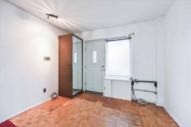 48 Carr St, House attached with 3 bedrooms, 2 bathrooms and 1 parking in Toronto ON | Image 12
