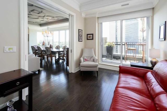 1001 - 30 Old Mill Rd, Condo with 2 bedrooms, 3 bathrooms and 2 parking in Toronto ON | Image 10