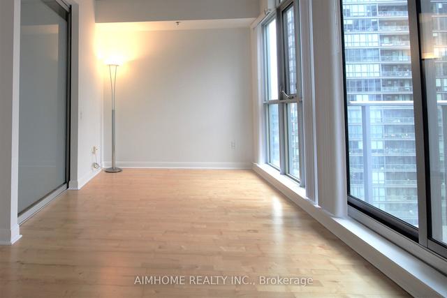 2208 - 375 King St W, Condo with 1 bedrooms, 1 bathrooms and 0 parking in Toronto ON | Image 4