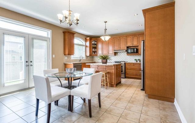 2370 Thruxton Dr, House detached with 4 bedrooms, 5 bathrooms and 3 parking in Oakville ON | Image 10
