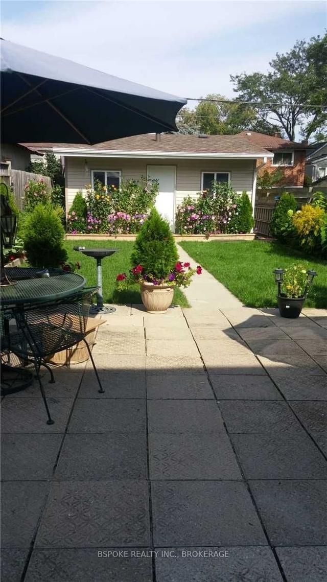 379 Winona Dr, House detached with 3 bedrooms, 2 bathrooms and 3 parking in Toronto ON | Image 35