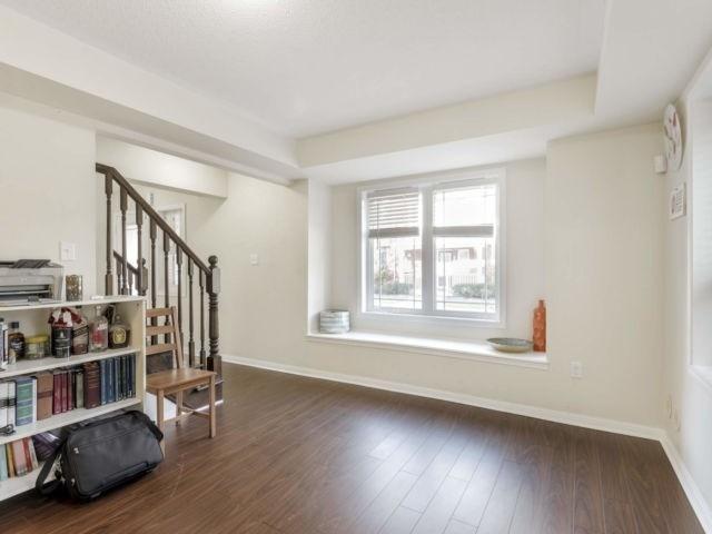 Unit 1 - 50 Hillcrest Ave, Townhouse with 3 bedrooms, 3 bathrooms and 1 parking in Brampton ON | Image 5