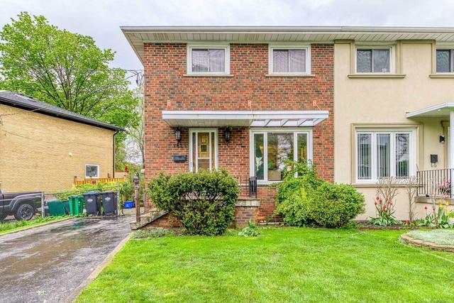 1428 Freeport Dr, House semidetached with 3 bedrooms, 2 bathrooms and 4 parking in Mississauga ON | Card Image