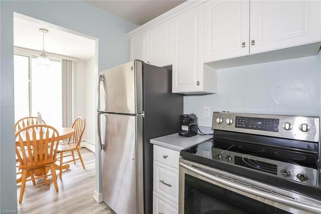 811 - 359 Geneva Street, House attached with 2 bedrooms, 1 bathrooms and 120 parking in St. Catharines ON | Image 6
