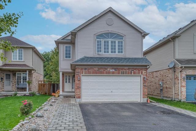 806 Sprucewood Drive, House detached with 3 bedrooms, 2 bathrooms and 4 parking in London ON | Image 1