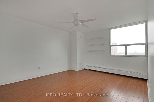 1004 - 551 The West Mall, Condo with 3 bedrooms, 2 bathrooms and 1 parking in Toronto ON | Image 14