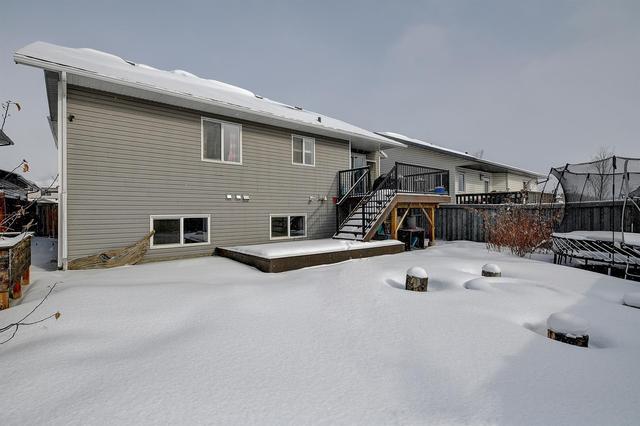 10905 60 Avenue, House detached with 5 bedrooms, 3 bathrooms and 6 parking in Grande Prairie AB | Image 41