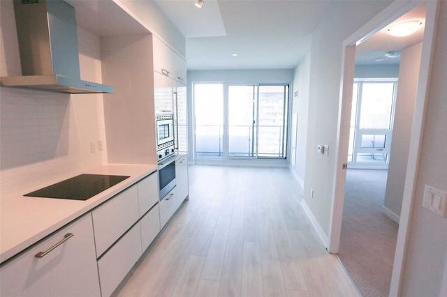 2410 - 2221 Yonge St, Condo with 1 bedrooms, 2 bathrooms and 0 parking in Toronto ON | Image 11