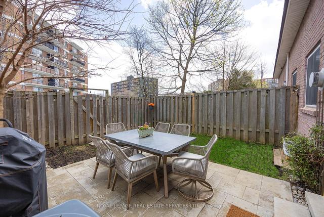 51 - 2145 Sherobee Rd, Townhouse with 4 bedrooms, 3 bathrooms and 3 parking in Mississauga ON | Image 8