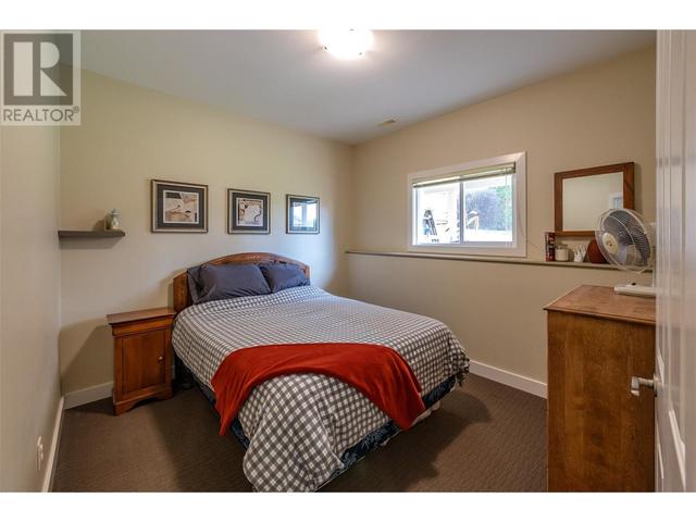 136 Westview Drive, House detached with 4 bedrooms, 3 bathrooms and 2 parking in Penticton BC | Image 25