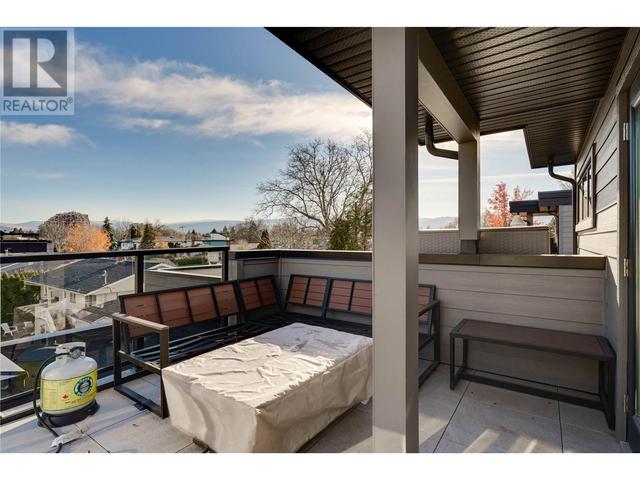 4 - 794 Martin Avenue, House attached with 2 bedrooms, 2 bathrooms and 1 parking in Kelowna BC | Image 15