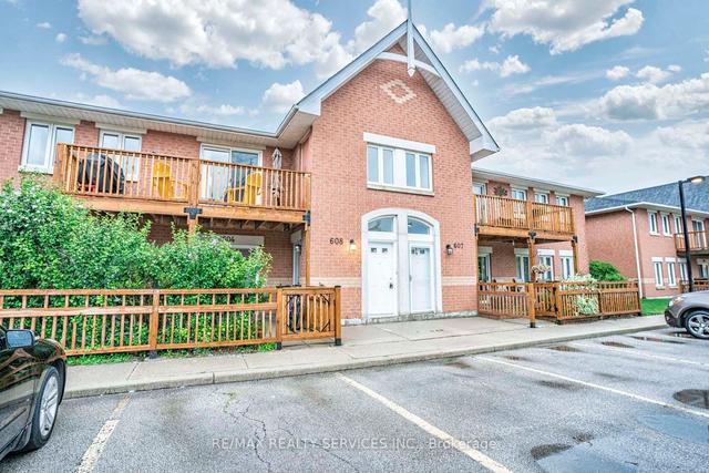 608 - 4140 Foxwood Dr, Townhouse with 3 bedrooms, 2 bathrooms and 1 parking in Burlington ON | Image 1