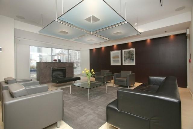 th307 - 36 Lee Centre Dr, Townhouse with 2 bedrooms, 2 bathrooms and 1 parking in Toronto ON | Image 16