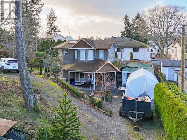 647 Rockingham Rd, House detached with 3 bedrooms, 2 bathrooms and 3 parking in Langford BC | Image 43