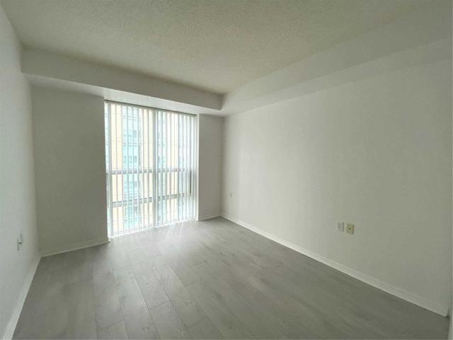 lph06 - 26 Olive Ave, Condo with 1 bedrooms, 1 bathrooms and 1 parking in Toronto ON | Image 8