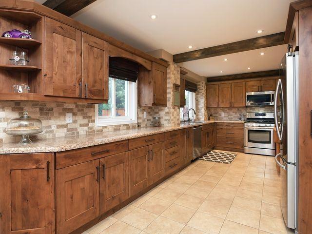 6 Valleygreen Cres, House detached with 3 bedrooms, 4 bathrooms and 8 parking in Caledon ON | Image 3