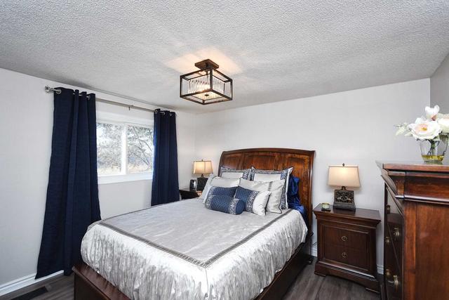 25 - 927 Burns St W, Townhouse with 3 bedrooms, 2 bathrooms and 2 parking in Whitby ON | Image 13