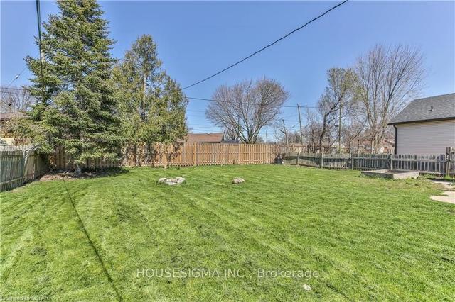 1563 Nairn Ave, House detached with 3 bedrooms, 2 bathrooms and 4 parking in London ON | Image 5