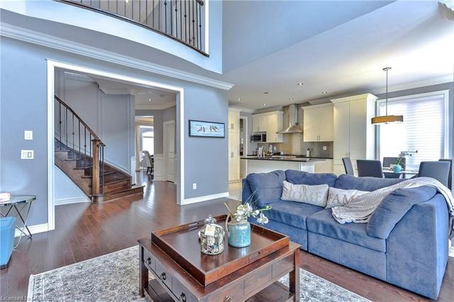 495 Hidden Tr, House detached with 4 bedrooms, 4 bathrooms and 4 parking in Oakville ON | Image 3