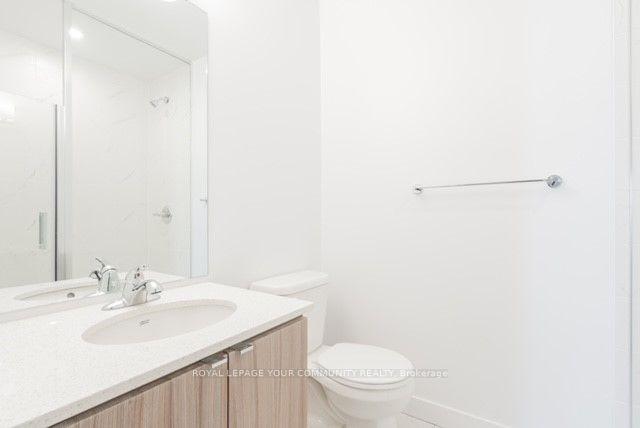 611 - 2433 Dufferin St, Condo with 3 bedrooms, 2 bathrooms and 1 parking in Toronto ON | Image 5