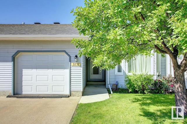 5711 189 St Nw, House semidetached with 3 bedrooms, 2 bathrooms and null parking in Edmonton AB | Image 2