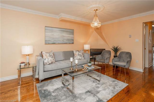 123 Chandos Avenue, House semidetached with 4 bedrooms, 3 bathrooms and 2 parking in Toronto ON | Image 39