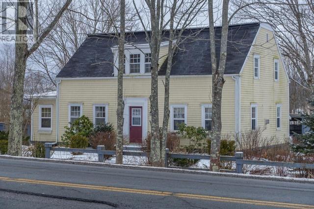 1036 King Street, House detached with 3 bedrooms, 1 bathrooms and null parking in Windsor NS | Image 2