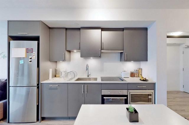 1401 - 99 Broadway Ave, Condo with 1 bedrooms, 1 bathrooms and 0 parking in Toronto ON | Image 16