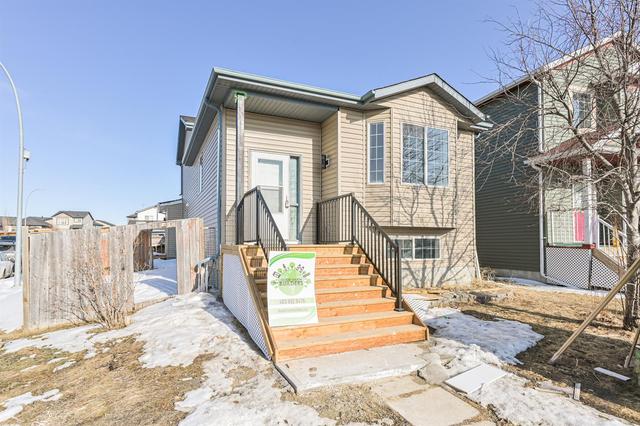 102 Martin Crossing Grove Ne, House detached with 5 bedrooms, 2 bathrooms and 2 parking in Calgary AB | Image 1