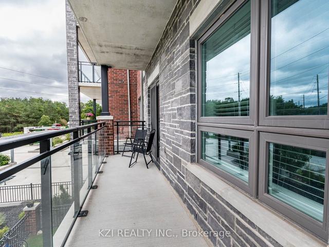 208 - 35 Kingsbury Sq E, Condo with 2 bedrooms, 2 bathrooms and 1 parking in Guelph ON | Image 28