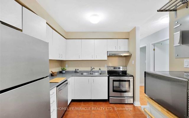306 c - 211 Forum Dr, Condo with 2 bedrooms, 2 bathrooms and 1 parking in Mississauga ON | Image 3