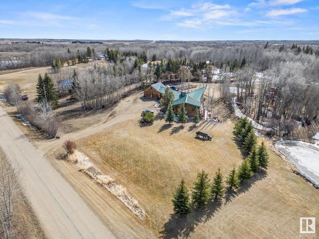 90 - 50247 Rge Rd 232, House detached with 4 bedrooms, 3 bathrooms and null parking in Leduc County AB | Image 2