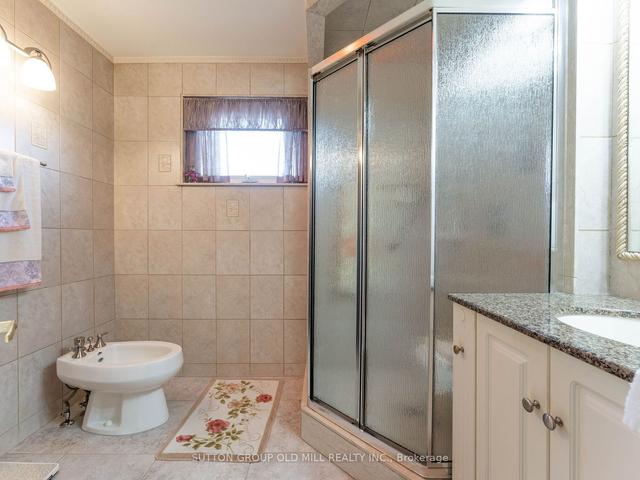 31 Demaris Ave, House semidetached with 3 bedrooms, 2 bathrooms and 3 parking in Toronto ON | Image 10