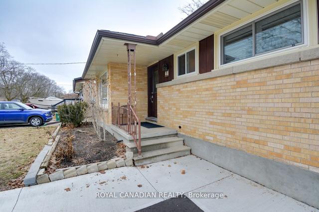 68 Maywood Rd, House detached with 3 bedrooms, 2 bathrooms and 6 parking in Kitchener ON | Image 34