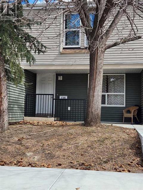 138, - 9501 72 Avenue, House attached with 3 bedrooms, 1 bathrooms and 1 parking in Grande Prairie AB | Card Image