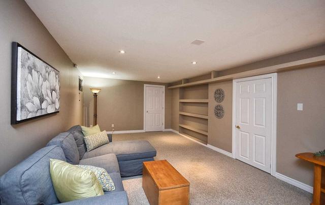 38 Joseph St, House detached with 3 bedrooms, 2 bathrooms and 5 parking in Markham ON | Image 8