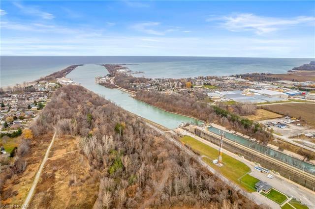 317 Lakeshore Road, House detached with 3 bedrooms, 2 bathrooms and 2 parking in St. Catharines ON | Image 30
