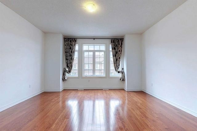 31 Hua Du Ave, House detached with 5 bedrooms, 5 bathrooms and 6 parking in Markham ON | Image 22
