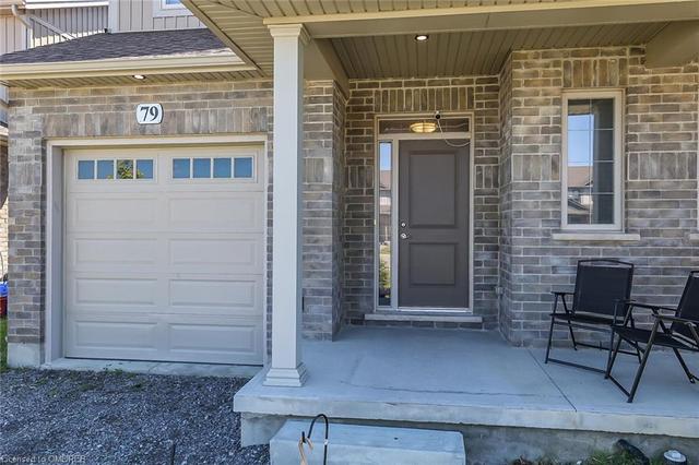 79 Manhattan Court Court, House attached with 3 bedrooms, 2 bathrooms and 3 parking in St. Catharines ON | Image 8