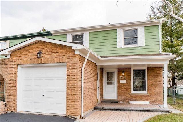 2226 Blue Beech Cres, House semidetached with 4 bedrooms, 2 bathrooms and 2 parking in Mississauga ON | Image 2