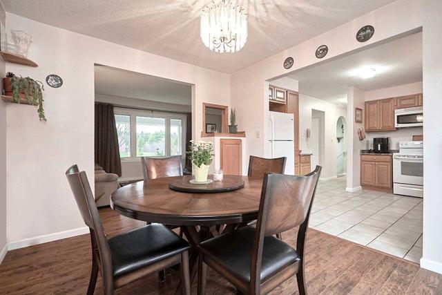 215 Scarlett Line, House detached with 3 bedrooms, 3 bathrooms and 16 parking in Oro Medonte ON | Image 13
