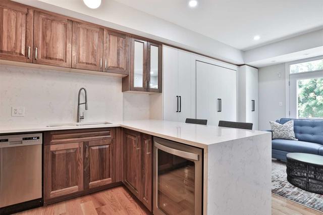 th20 - 70 Carr St, Townhouse with 0 bedrooms, 1 bathrooms and 1 parking in Toronto ON | Image 5
