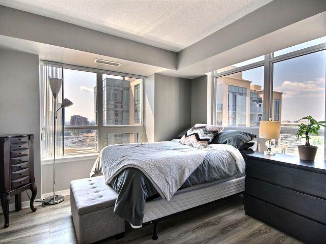2008 - 3 Michael Power Pl, Condo with 2 bedrooms, 2 bathrooms and 1 parking in Toronto ON | Image 8