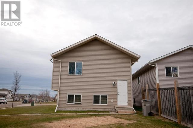 8836 75 Avenue, House detached with 5 bedrooms, 2 bathrooms and 2 parking in Grande Prairie AB | Image 22