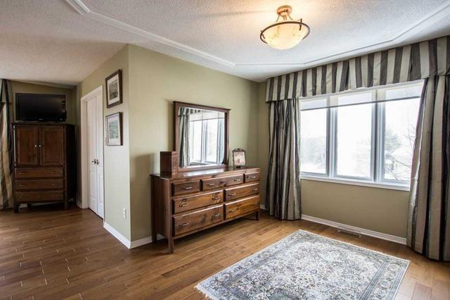 1 Stroud Pl, House detached with 4 bedrooms, 4 bathrooms and 6 parking in Barrie ON | Image 9