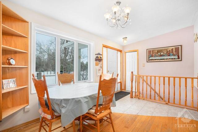 166 Concession 7 Road, House detached with 2 bedrooms, 2 bathrooms and 6 parking in Alfred and Plantagenet ON | Image 4