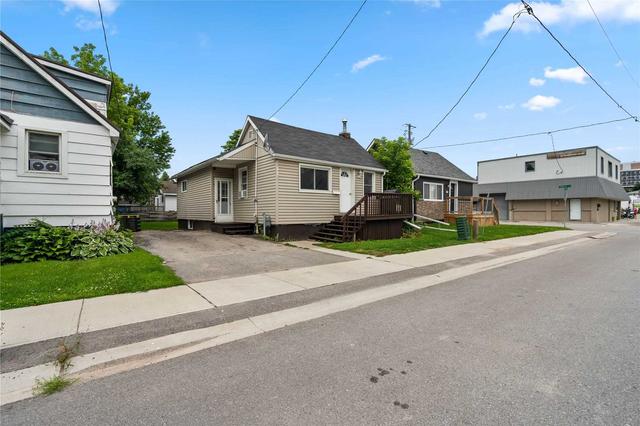 129 Dufferin St, House detached with 2 bedrooms, 2 bathrooms and 3 parking in Orillia ON | Image 19
